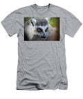 Closeup of a Ring Tailed Lemur Richard Bryce and Family T-Shirt